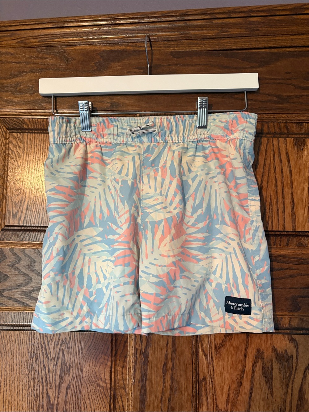 Abercrombie & Fitch Light Blue, Pink & Cream Palm-Print Hybrid Shorts
